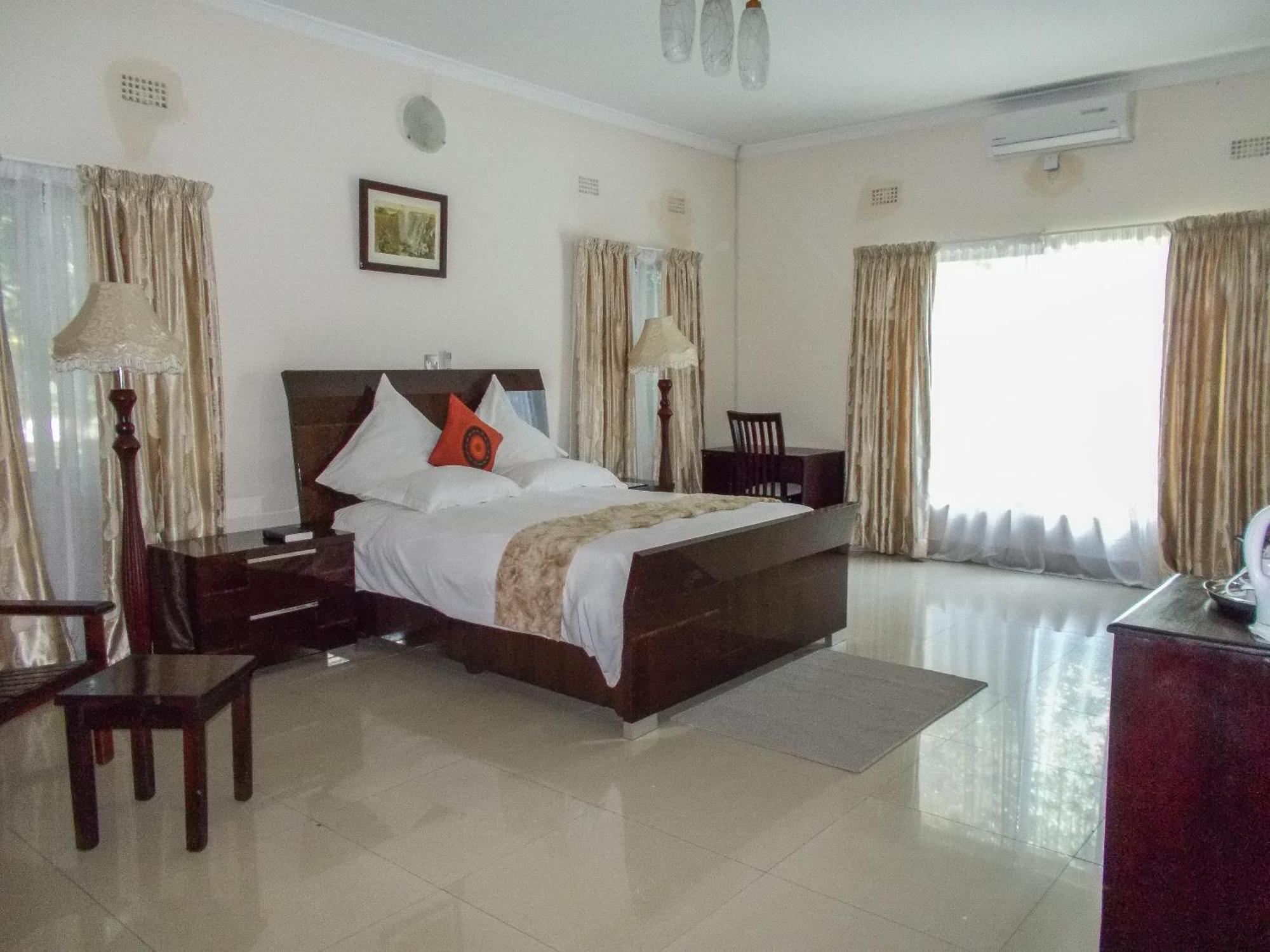Waterfalls Hotel Lusaka Extérieur photo